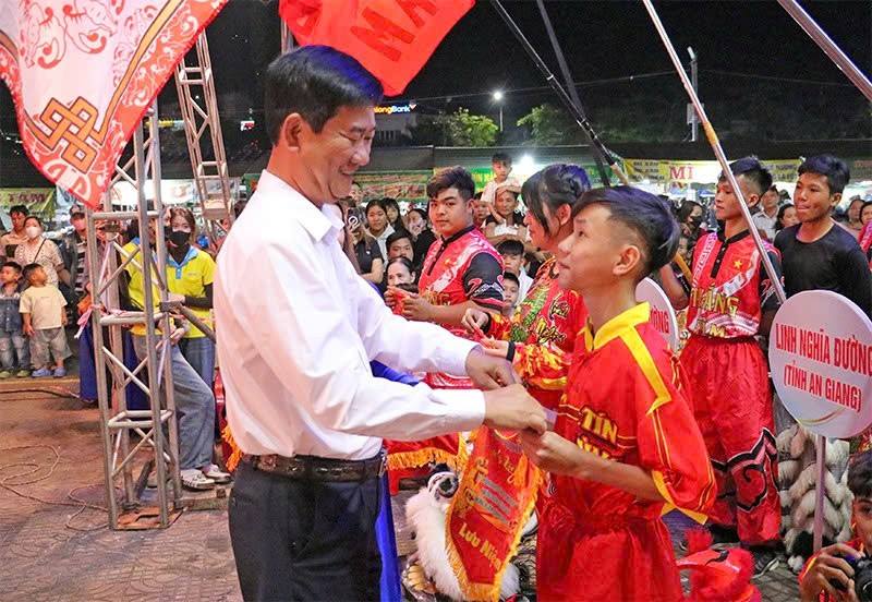 Giải vô địch Lân - Sư - Rồng thành phố Cần Thơ mở rộng “Mừng Đảng quang vinh - Mừng Xuân Bính Ngọ năm 2026”