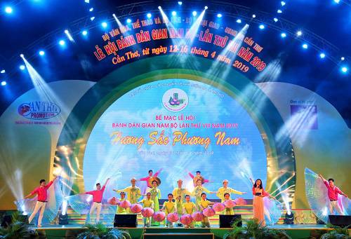 Lễ hội Bánh dân gian Nam bộ 2019 kết thúc trong sự lưu luyến của khách tham quan !