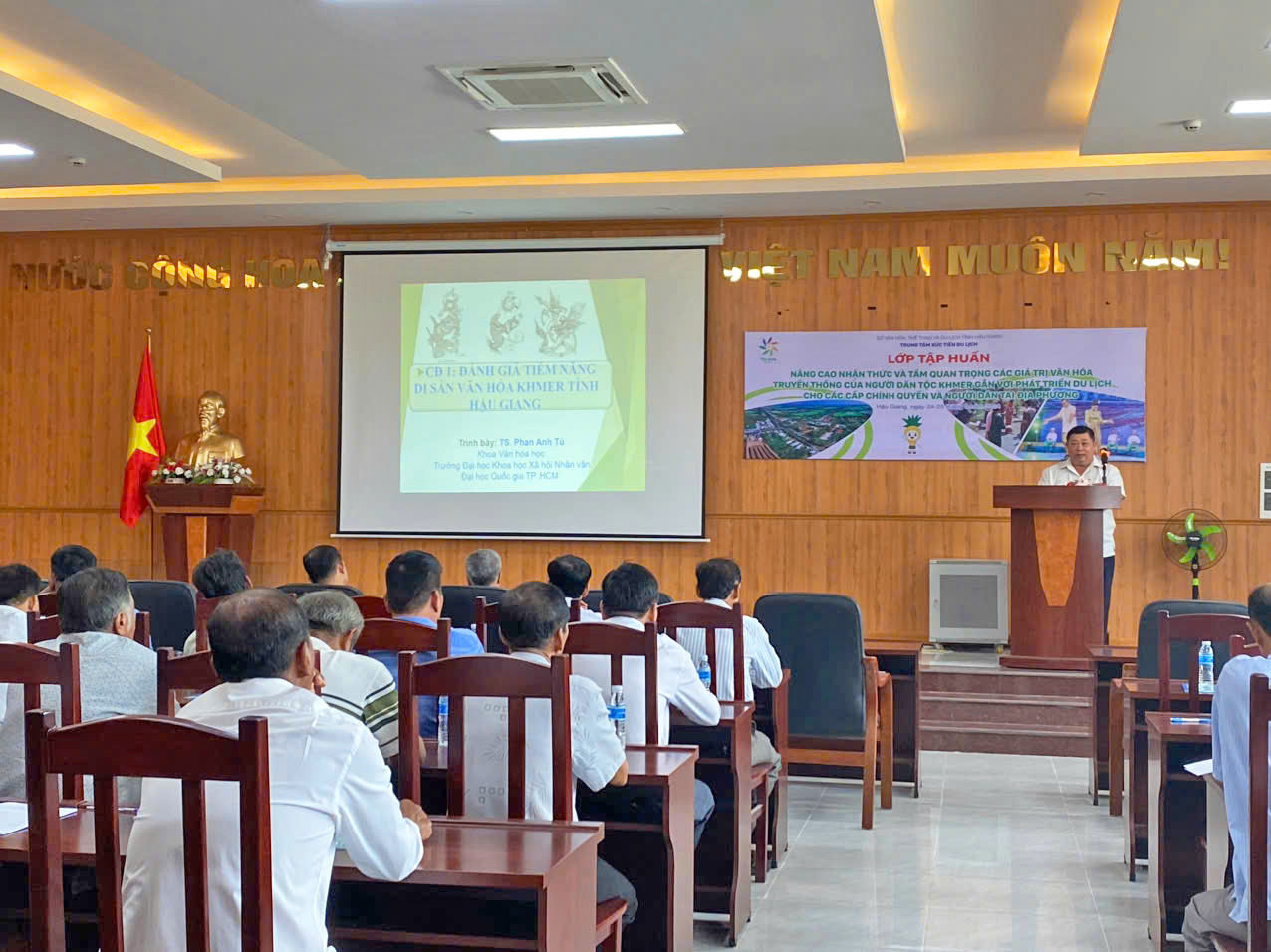 Nâng cao nhận thức và tầm quan trọng các giá trị văn hóa truyền thống của người dân tộc Khmer gắn với phát triển du lịch