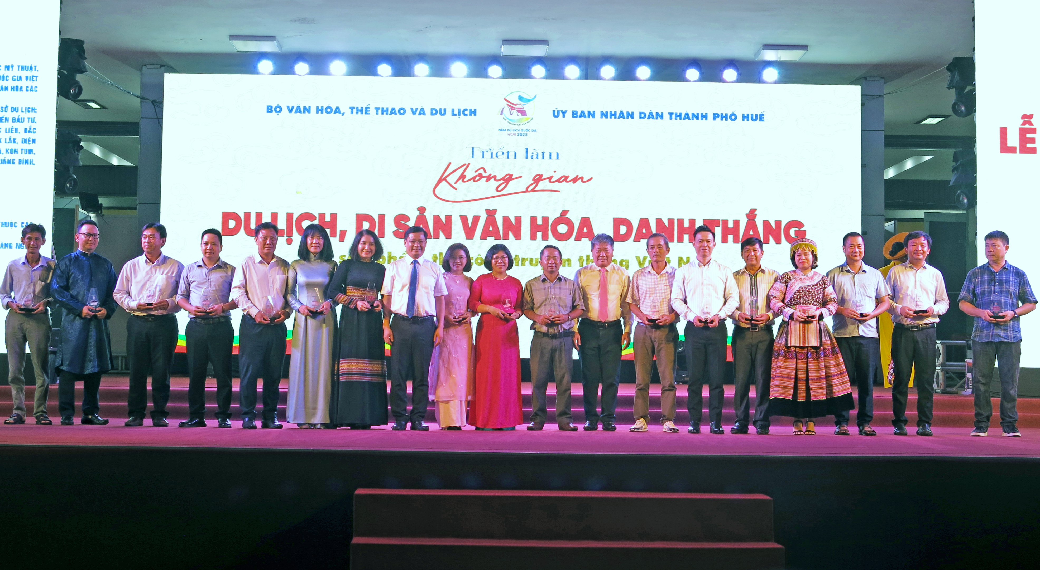 Tỉnh Hậu Giang tham gia triển lãm “Không gian du lịch, di sản văn hóa, danh thắng và sản phẩm thủ công truyền thống Việt Nam” tại Huế