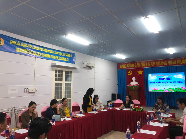 VẬN ĐỘNG DOANH NGHIỆP DU LỊCH TỈNH SÓC TRĂNG THAM GIA HỖ TRỢ LIÊN HOAN “BÚP SEN HỒNG”