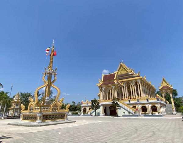 CẢNH CHÙA SÊ RÂY TA MƠN, BỨC TRANH ĐẸP BÊN DÒNG TỔNG CÁNG
