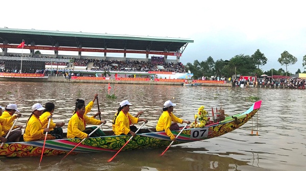 SÓC TRĂNG GIÀNH NGÔI VỊ CAO NHẤT TRONG MÙA GIẢI ĐUA GHE NGO 2022