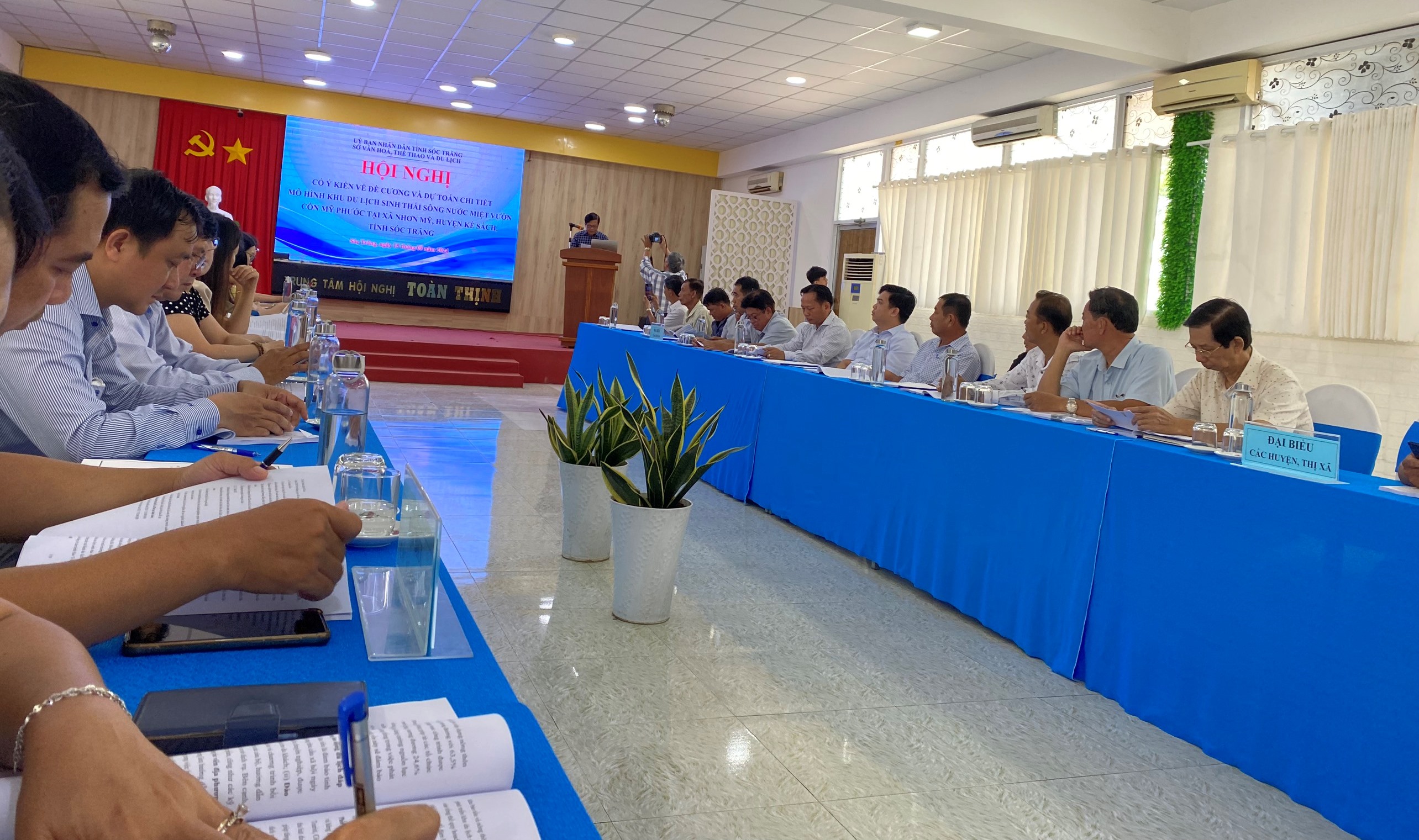 Hội nghị lấy ý kiến về Đề cương và dự toán chi tiết Mô hình khu du lịch sinh thái sông nước miệt vườn cồn Mỹ Phước tại xã Nhơn Mỹ, huyện Kế Sách, tỉnh Sóc Trăng