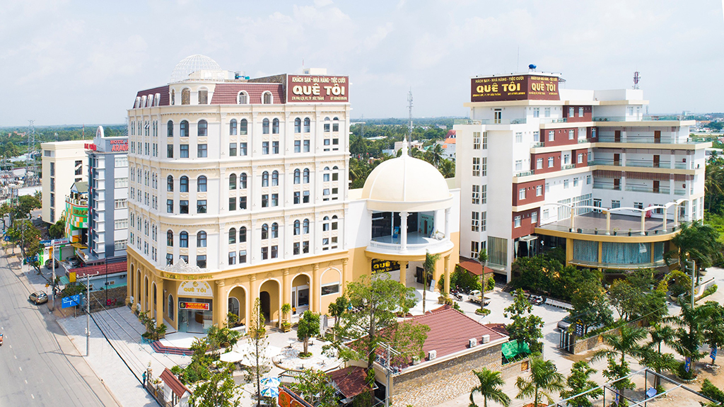 Khách sạn Quê Tôi